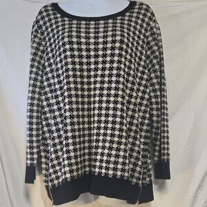Apt. 9 Black and White Patterned Sweater